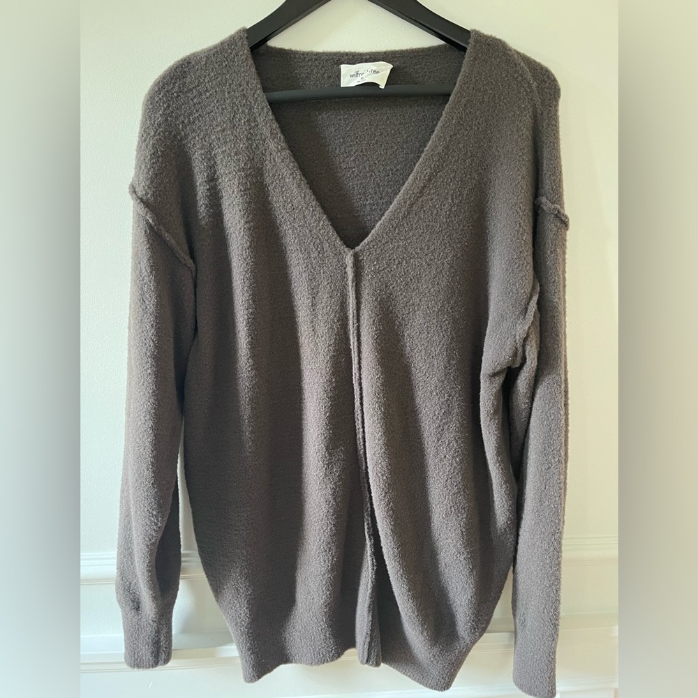 Aritzia Wilfred Free Cozy Brown V-Neck Sweater